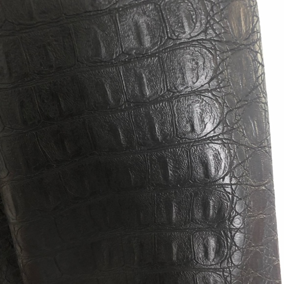 Max Studio vegan leather crocodile leggings size 1X - Picture 3 of 3